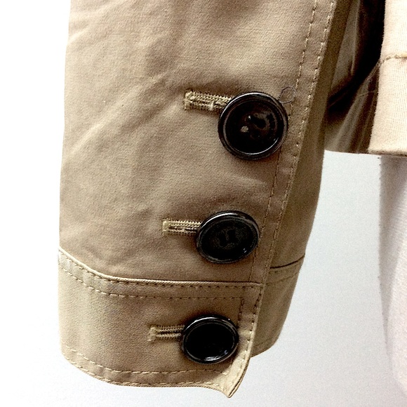 **SOLD SOLD**BURBERRY London* (8) KHAKI JACKET. - Picture 7 of 16